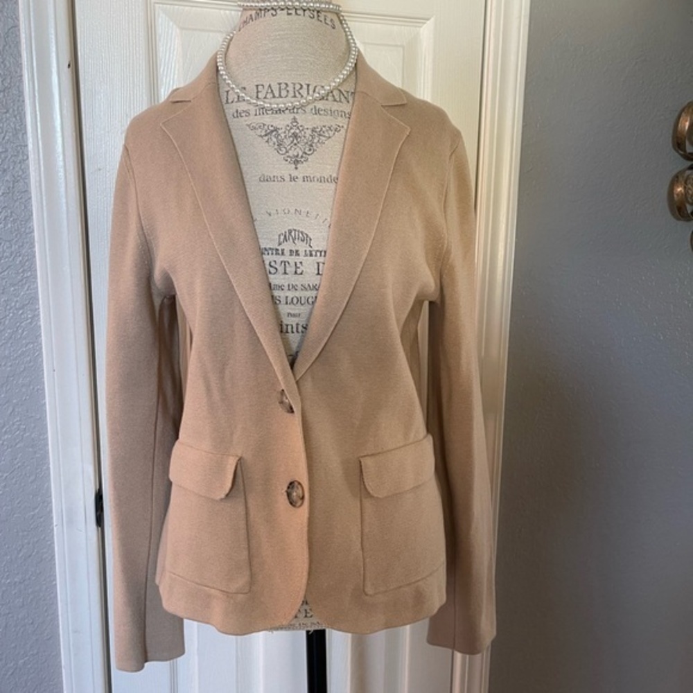 Banana Republic Beige Two Button Blazer Size Medium